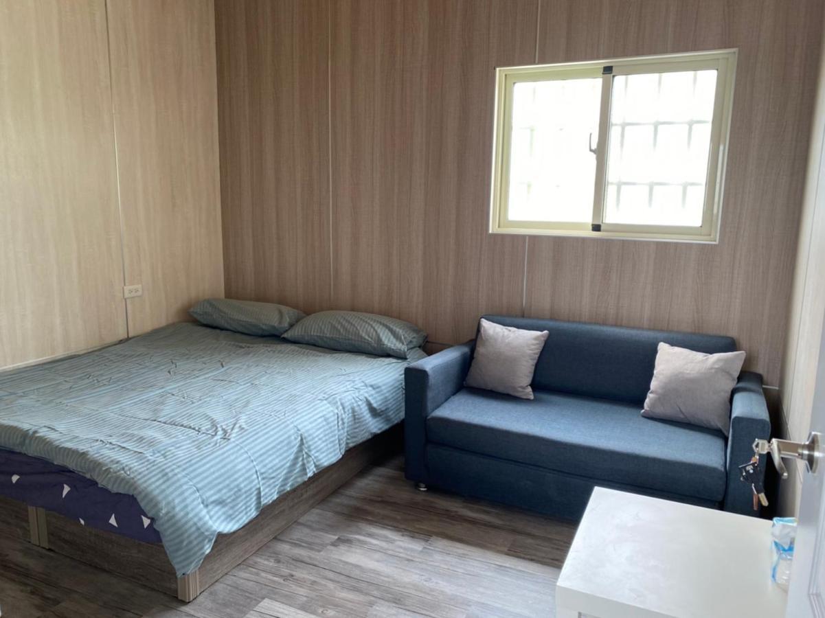 Taichung Hsr Homestay Exterior photo
